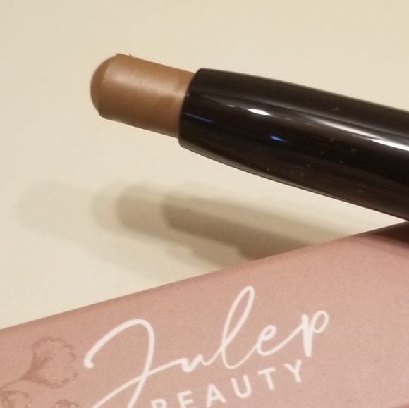 🦋 Julep Eyeshadow 101 Eyeshadow Stick (in Clove Shimmer) - Picture 4 of 9
